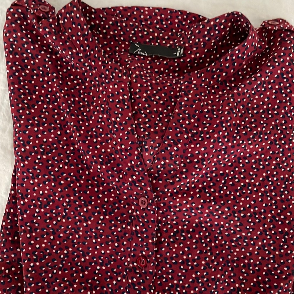 Noir long sleeve buttoned down